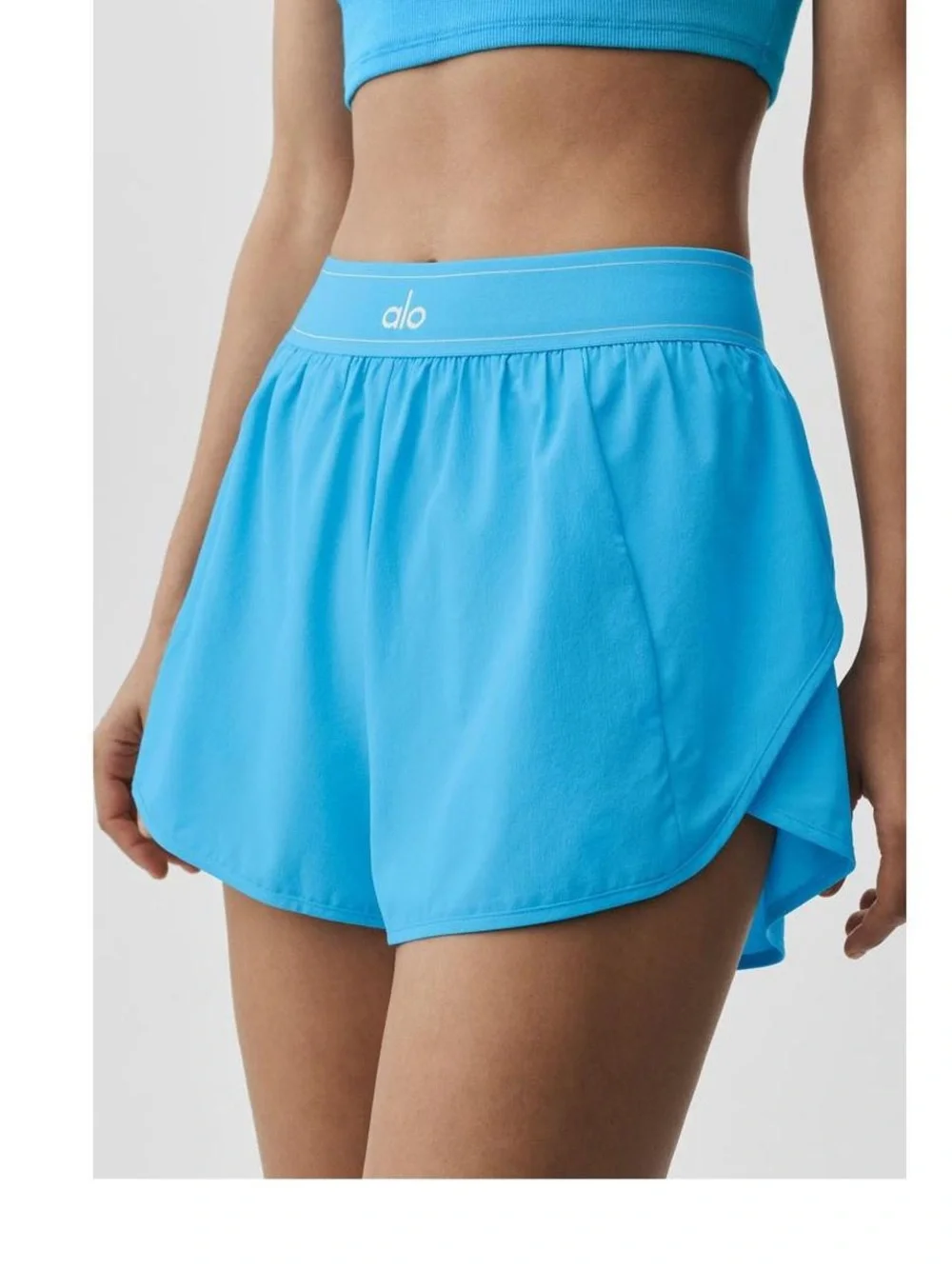 ALO Yoga Women’s Match Point Short in Azure Blue. — Size XS